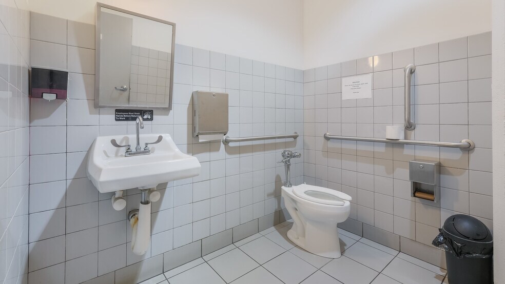 More Photos Of 2200 Arch St, Philadelphia Apartments For Sale