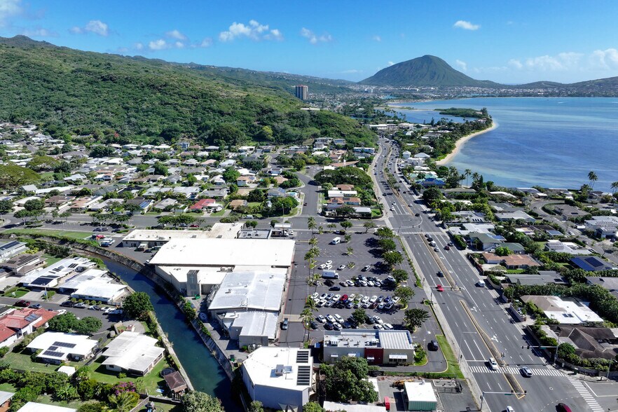 More Photos Of 549 Halemaumau St, Honolulu Restaurant For Lease