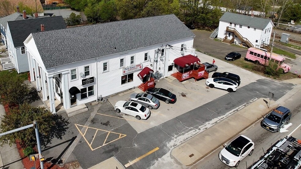 Primary Photo Of 308 Main St, Oxford Apartments For Sale