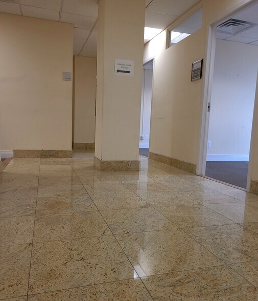 More Photos Of 30-74 31st St, Astoria Medical For Lease