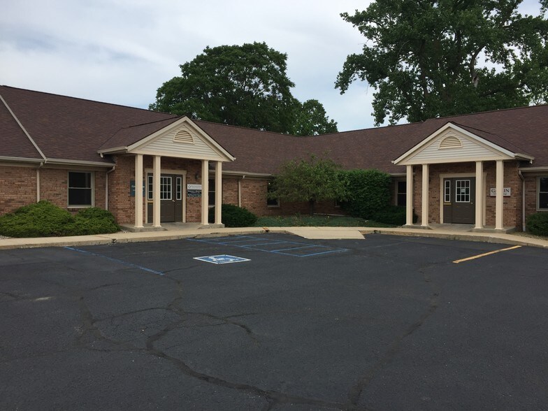 More Photos Of 1435 N Michigan St, Plymouth Office For Lease