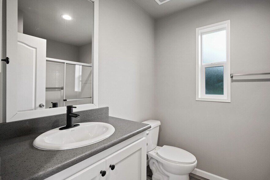 More Photos Of 52663 Drafter Rd, La Pine Manufactured Housing Mobile Home Park For Sale