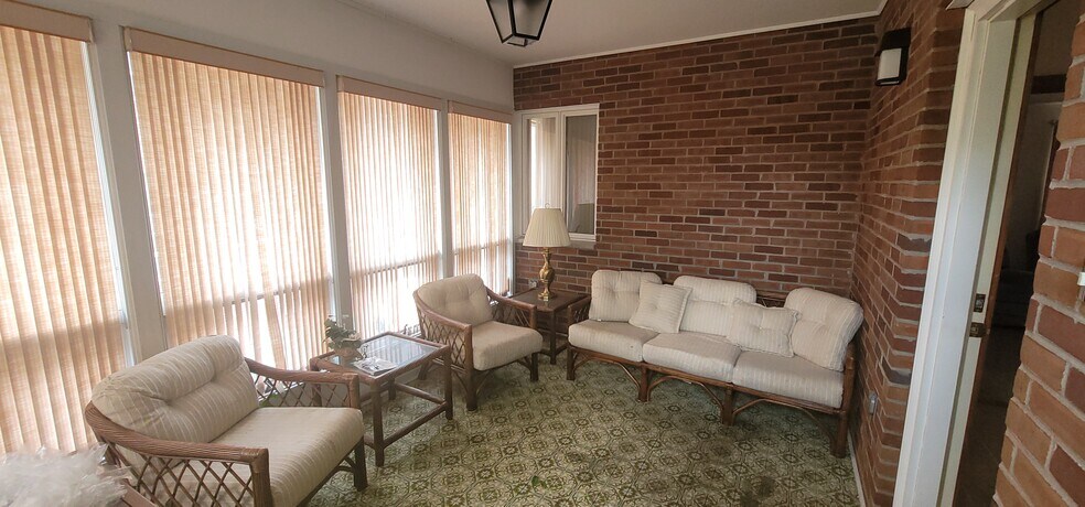 More Photos Of 1020 S Hanover St, Nanticoke Schools For Sale