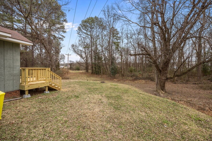 More Photos Of 710 US Highway 52 Highway N, Albemarle Office For Sale