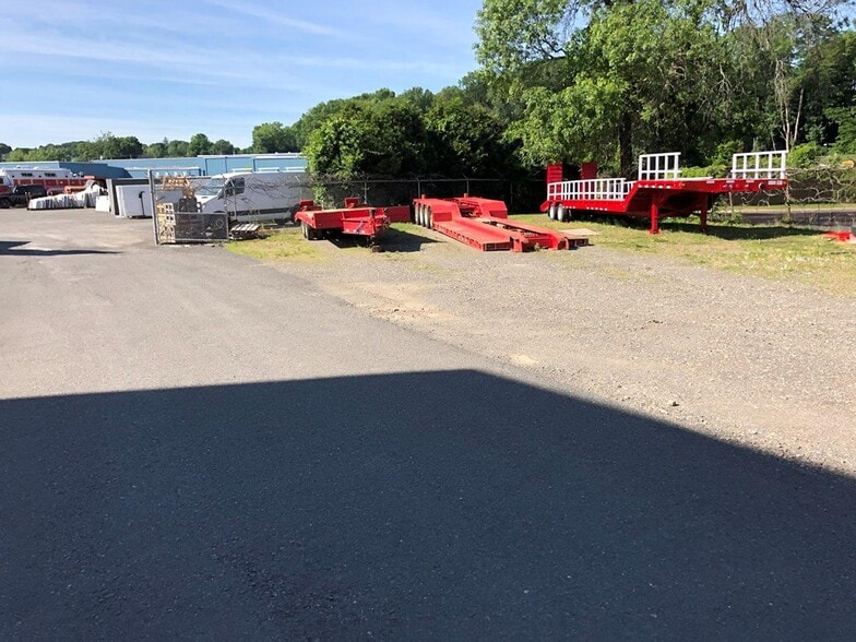 Primary Photo Of 93 Triangle St, Danbury Manufacturing For Lease