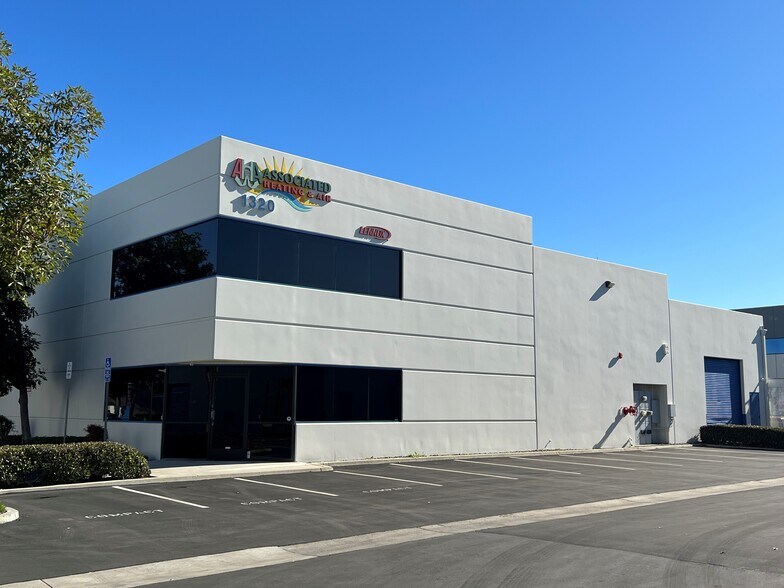 Primary Photo Of 1320 N Hancock St, Anaheim Showroom For Lease