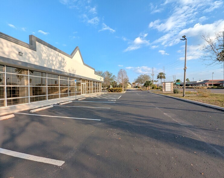 More Photos Of 901 N Missouri Ave, Largo Freestanding For Lease