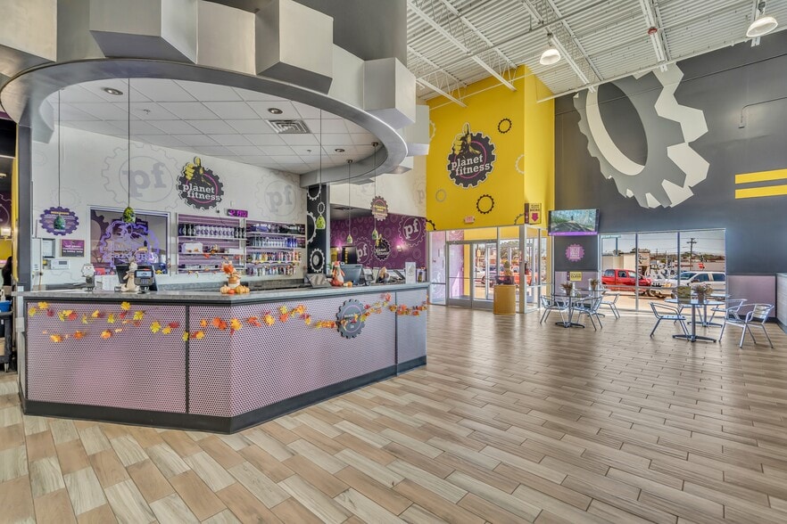 More Photos Of , Sherman General Retail For Sale