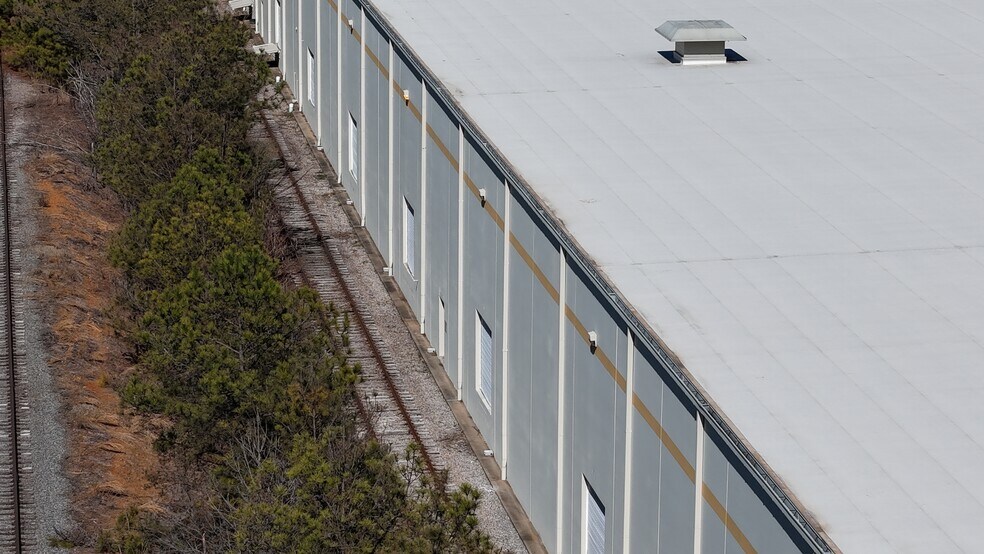 More Photos Of 90 King Mill Rd, McDonough Warehouse For Lease