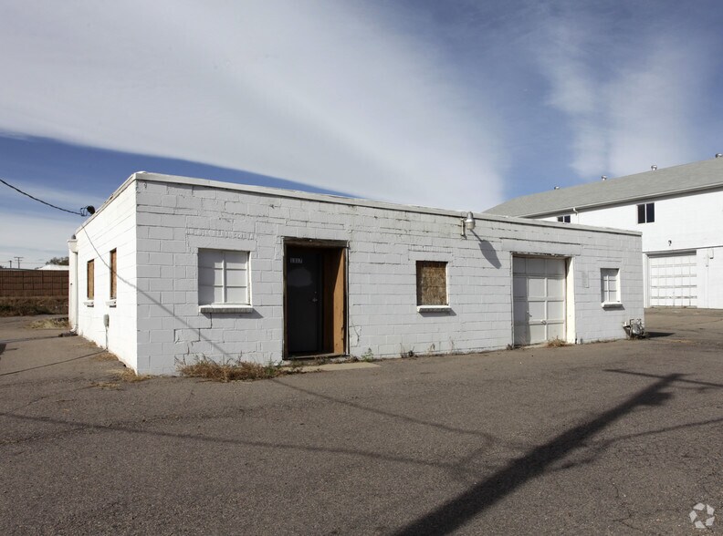 Primary Photo Of ,  Flex For Sale