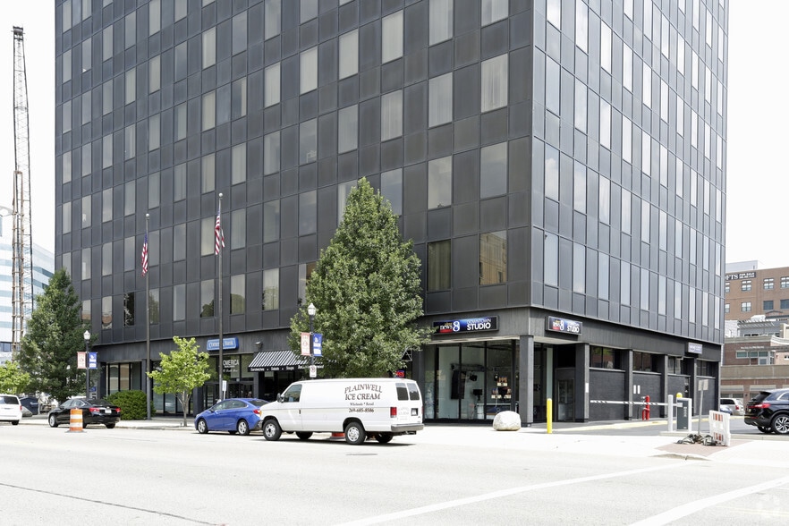 More Photos Of 151 S Rose St, Kalamazoo Medical For Sale