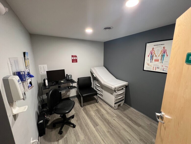 More Photos Of 3 Mound Ct, Merrimack Coworking Space