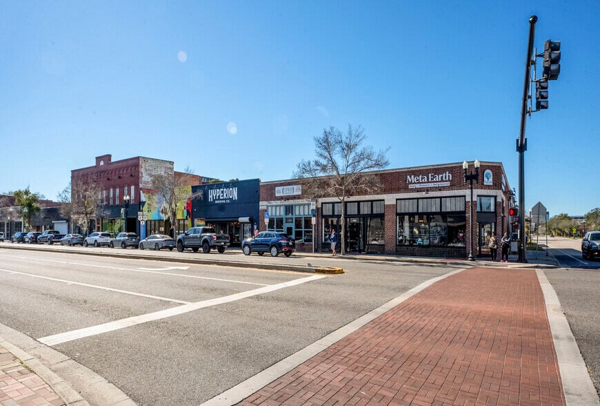 More Photos Of 1740-1744 N Main St, Jacksonville Storefront For Lease