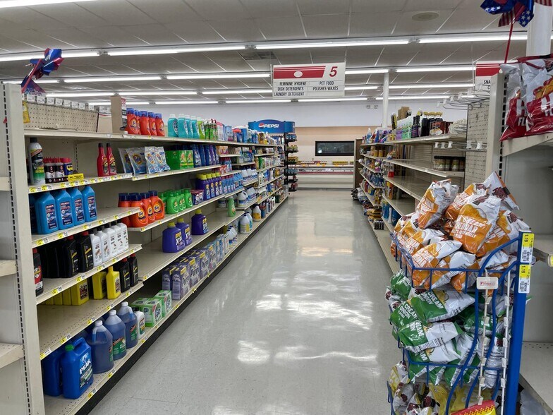 More Photos Of 3288 E Golden Isles Hwy, Lumber City Service Station For Sale