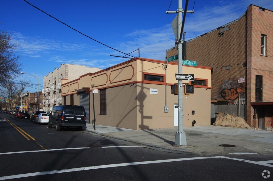 More Photos Of 1801 Decatur St, Flushing Warehouse For Sale