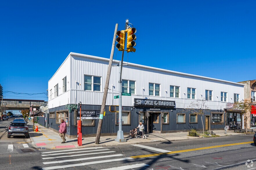 Primary Photo Of 9720 Rockaway Beach Blvd, Rockaway Beach Hotel For Lease