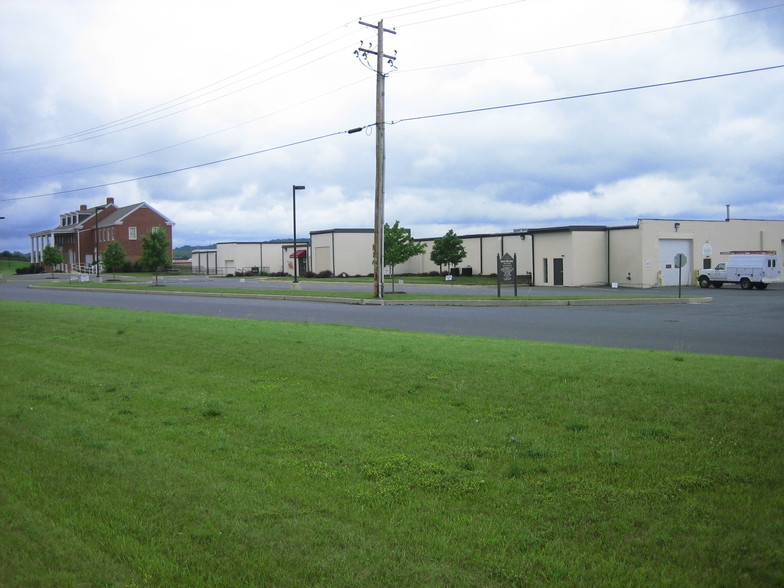 Primary Photo Of 1200 Corporate Blvd, Lancaster Flex For Lease