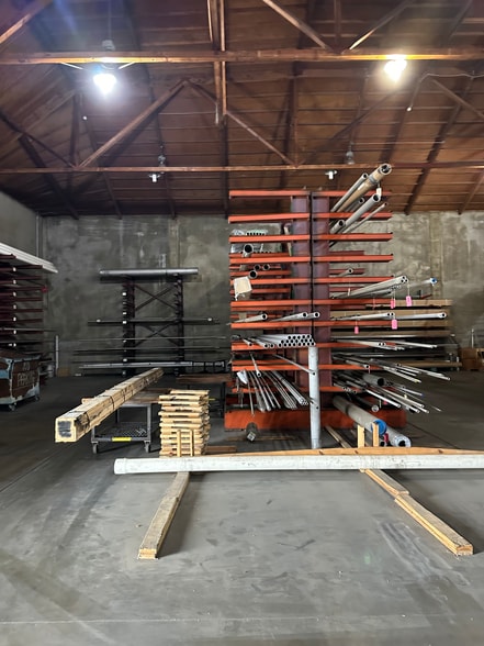 More Photos Of 2084 Lapham Dr, Modesto Warehouse For Sale