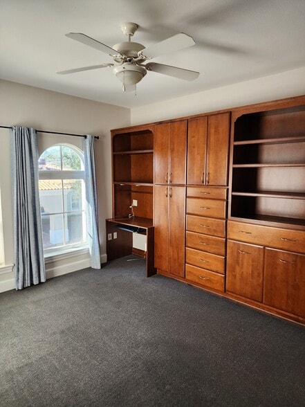 More Photos Of 3001 W Azeele St, Tampa Office For Lease