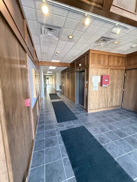 More Photos Of 1408 Fort Crook Rd, Bellevue Office For Sale