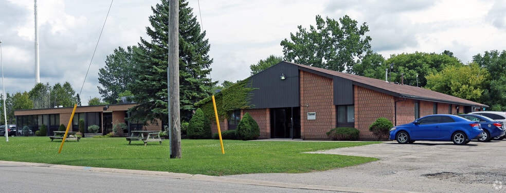 More Photos Of 1540 N Routledge Park, London Office For Lease