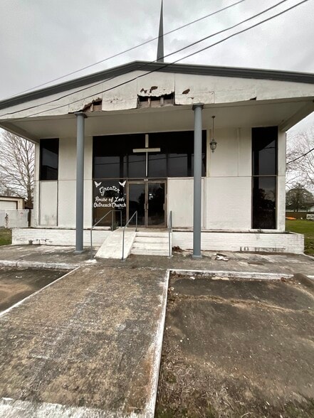 More Photos Of 609 Oak St, La Marque Warehouse For Sale