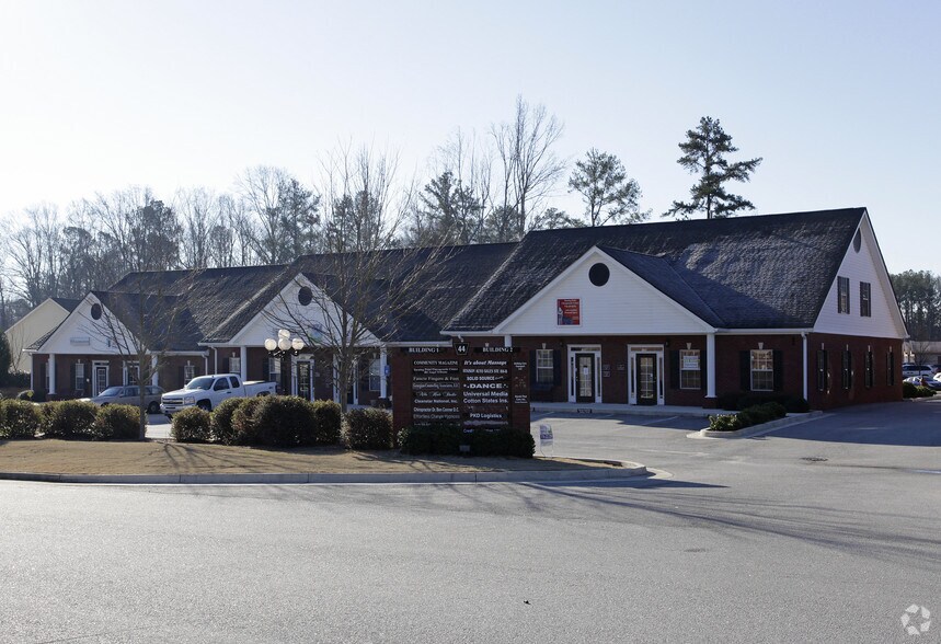 More Photos Of 44 Darby's Crossing Dr, Hiram Loft Creative Space For Lease