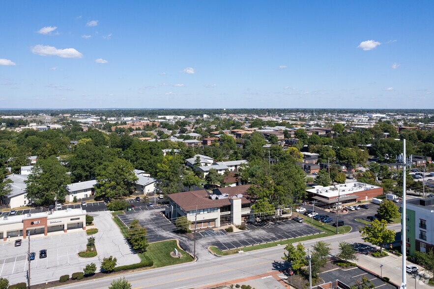 More Photos Of 10425 Old Olive Street Rd, Creve Coeur Office For Lease