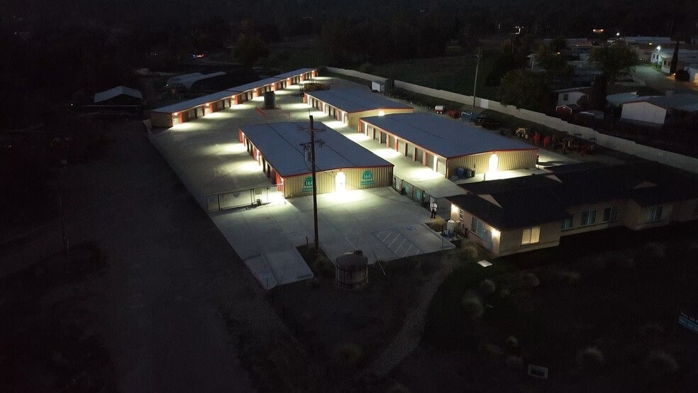 More Photos Of 30455 Auberry Rd, Prather Self Storage For Sale