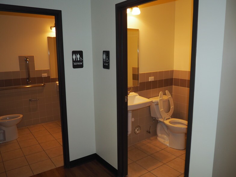 More Photos Of 11025 Dover St, Westminster Research And Development For Lease