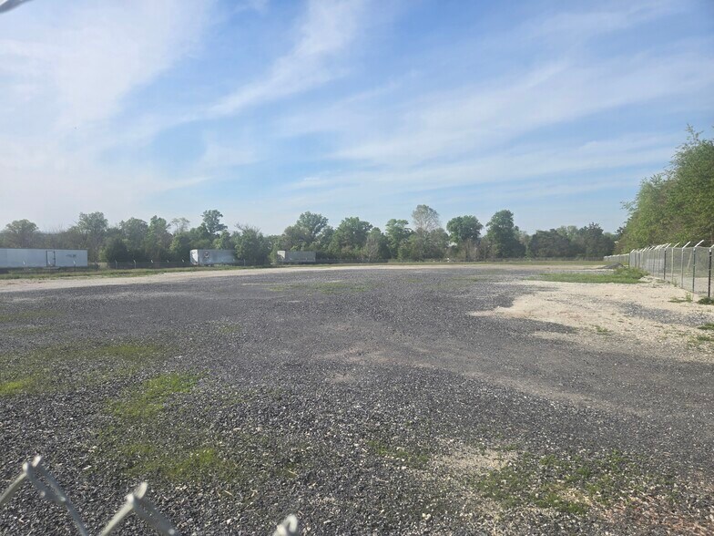 Primary Photo Of 3668 Baltimore Pike, Littlestown Land For Lease