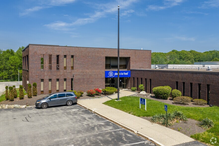 More Photos Of 15 Wellington Rd, Lincoln Manufacturing For Lease