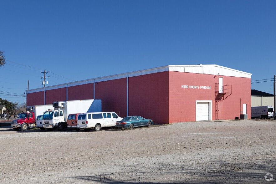Primary Photo Of 1100 Water St, Kerrville Warehouse For Sale