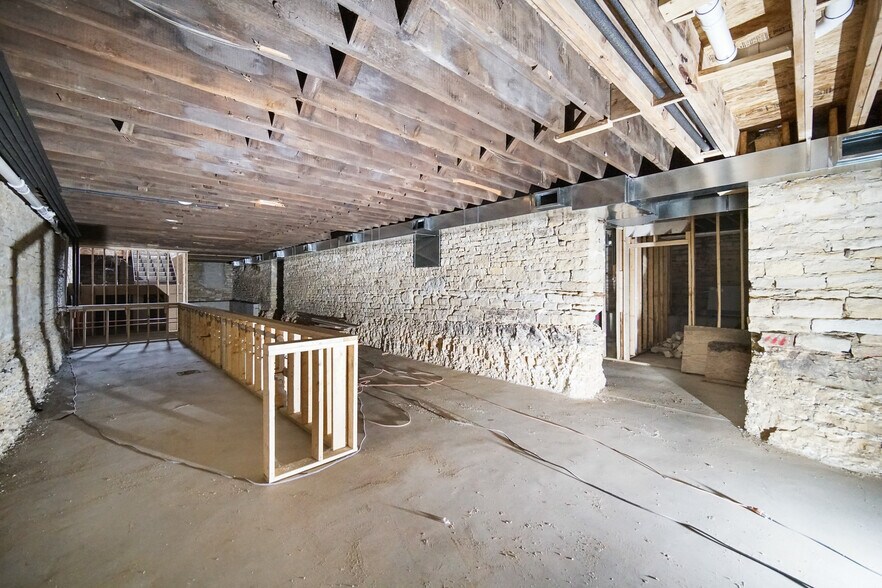 More Photos Of 1000 S State St, Lockport Restaurant For Sale