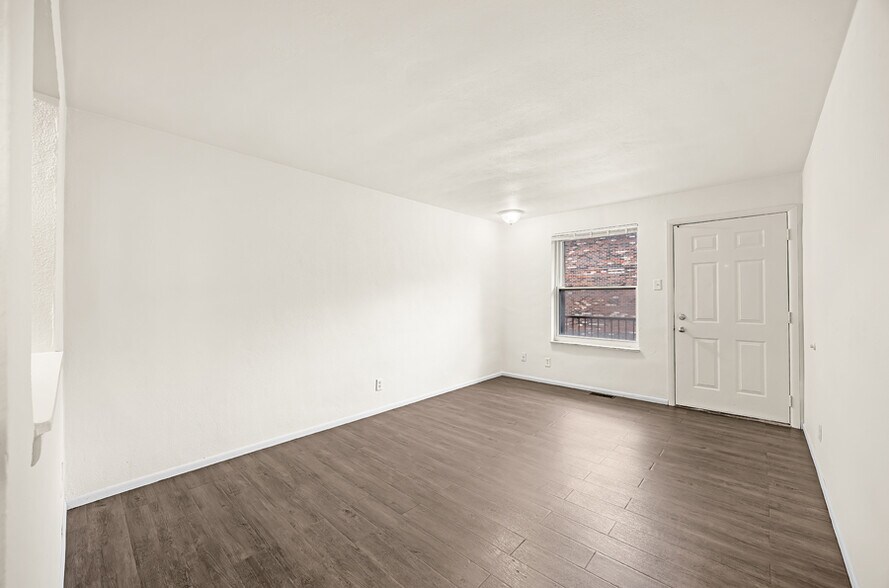 More Photos Of 4127 Geraldine Ave, Saint Ann Apartments For Sale