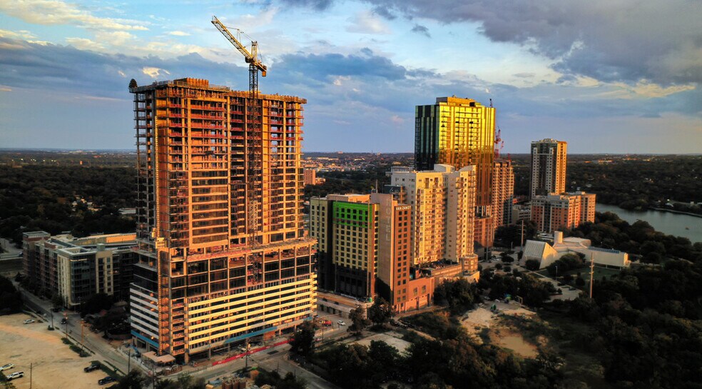 More Photos Of 91 Red River St, Austin Apartments For Lease