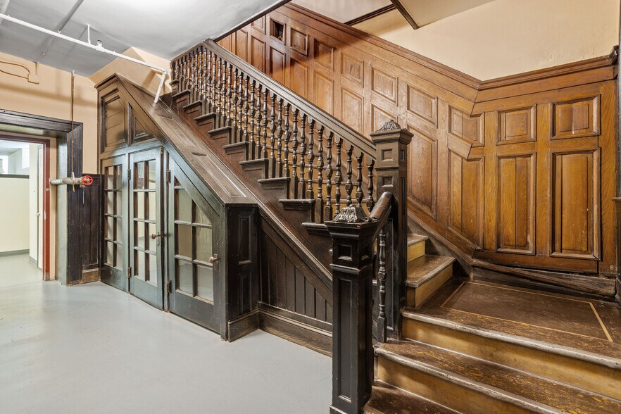 More Photos Of 120 N Warren, Trenton Office For Sale