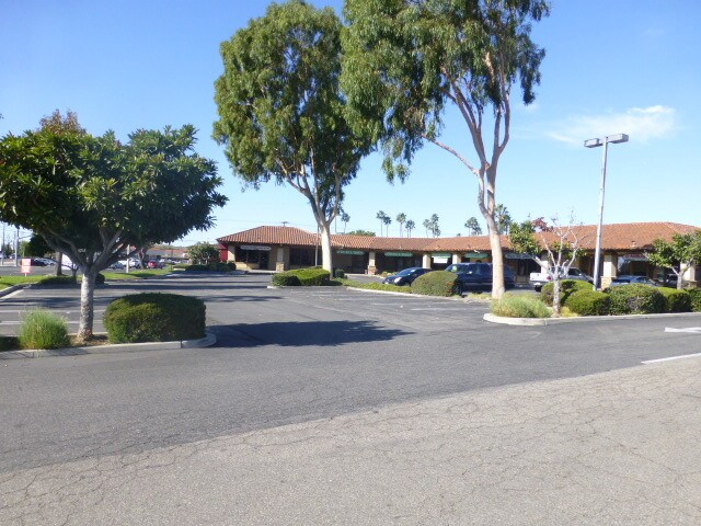 More Photos Of 1267-1281 E Imperial Hwy, Placentia Unknown For Lease