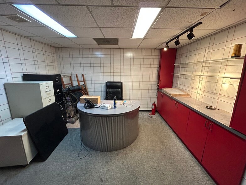 More Photos Of 2747 Jackson Ave, Memphis Industrial For Sale