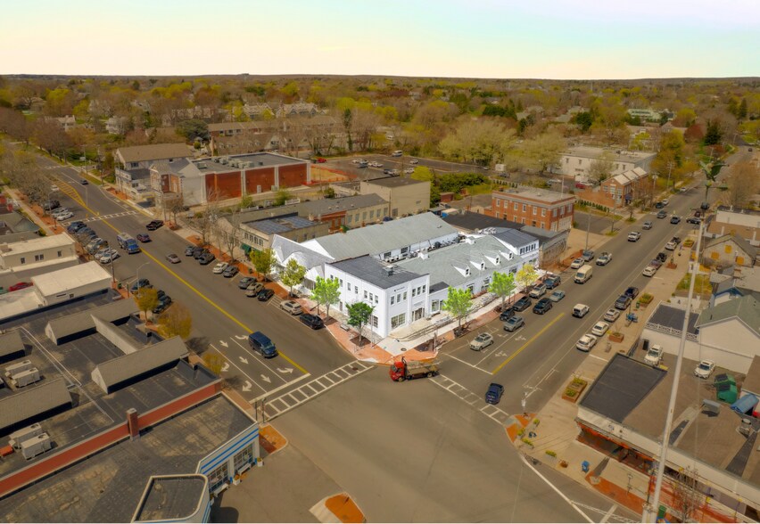 More Photos Of 1-15 Hill St, Southampton Storefront Retail Office For Lease