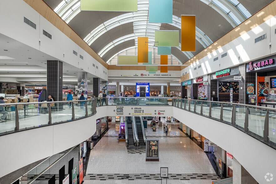 More Photos Of 9301 Tampa Ave, Northridge Unknown For Lease