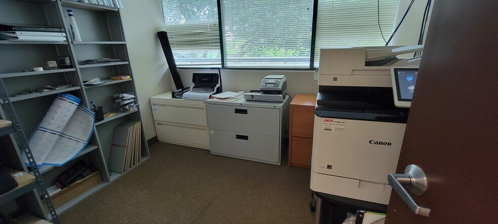 More Photos Of 3701 S Osprey Ave, Sarasota Office For Lease