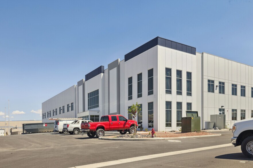 More Photos Of 1450 E Venture Dr, Saint George Manufacturing For Sale