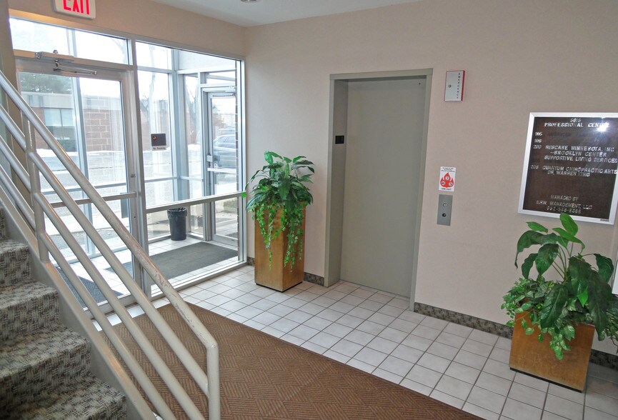 More Photos Of 5615 Brooklyn Blvd, Brooklyn Center Office For Sale