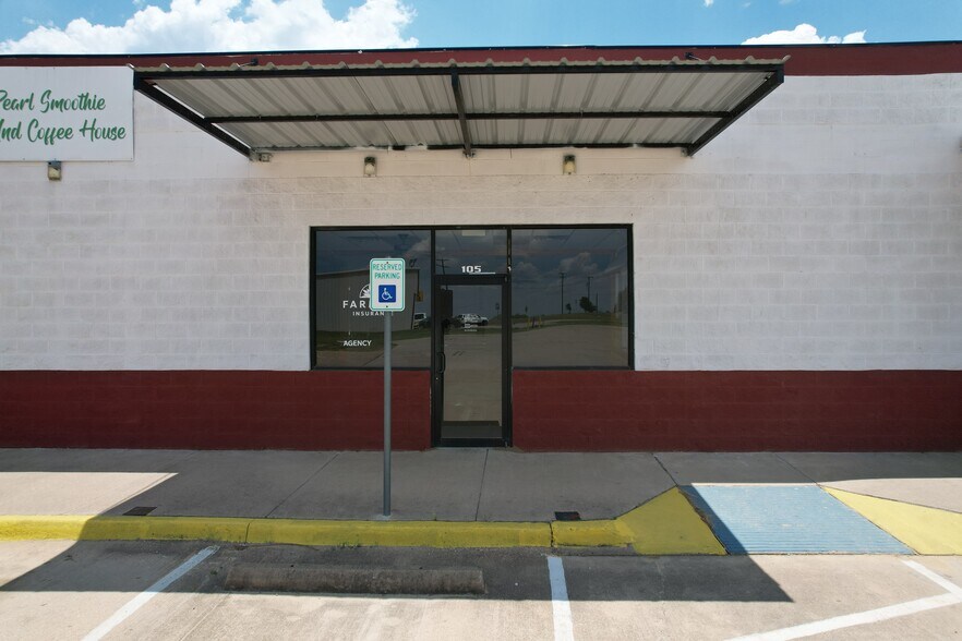 More Photos Of 705 N Main St, Maypearl Unknown For Lease