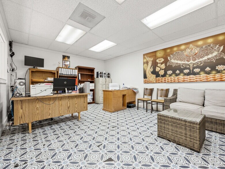 More Photos Of 4239 N 40th Ave, Phoenix Warehouse For Sale