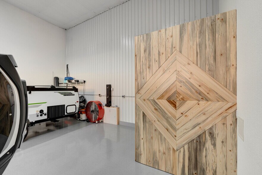 More Photos Of 341 1st St, Mead Warehouse For Sale