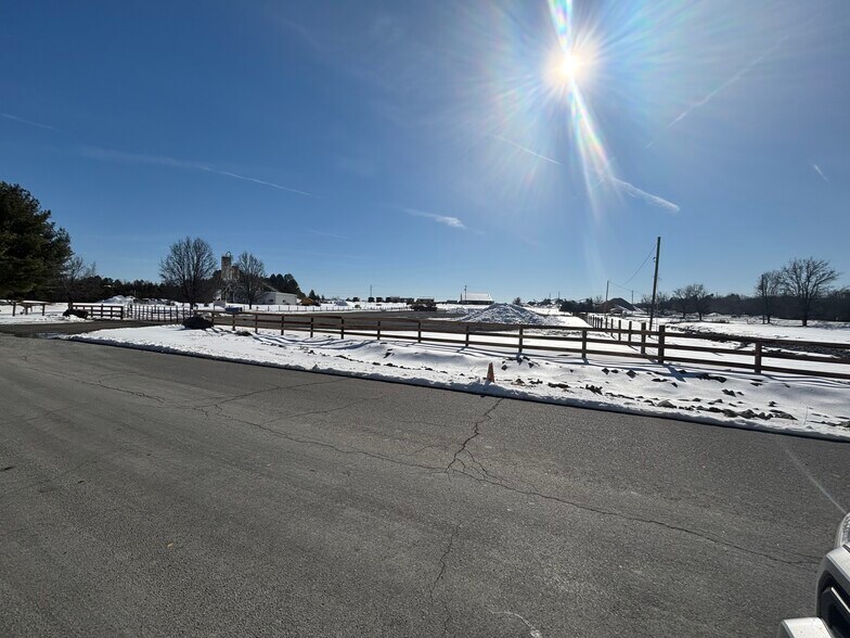 More Photos Of 11603 Luck Stone Rd, Bealeton Land For Lease