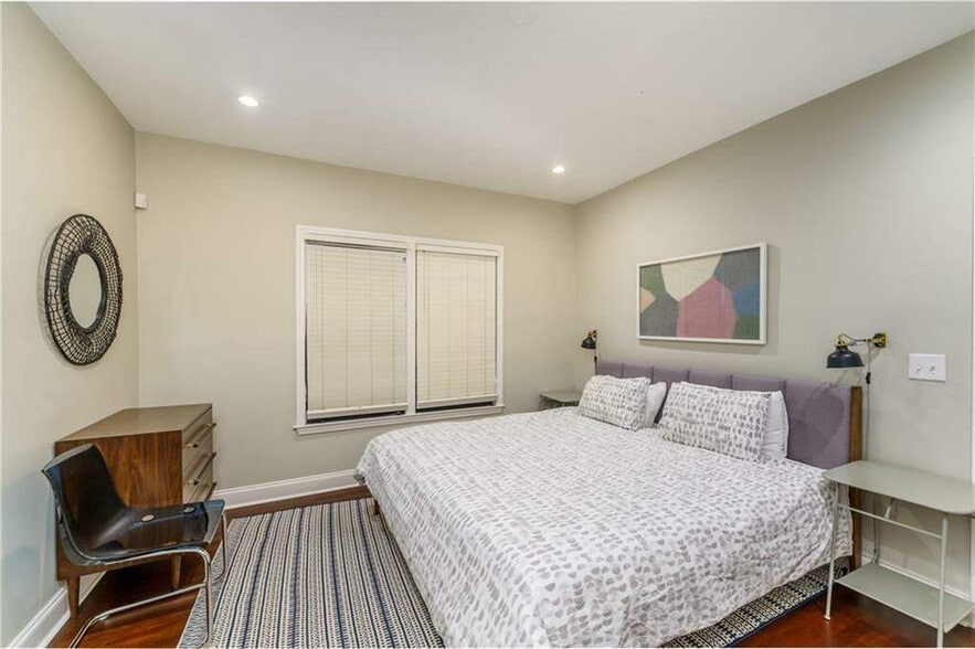 More Photos Of 604 Glen Iris Dr NE, Atlanta Office Residential For Sale