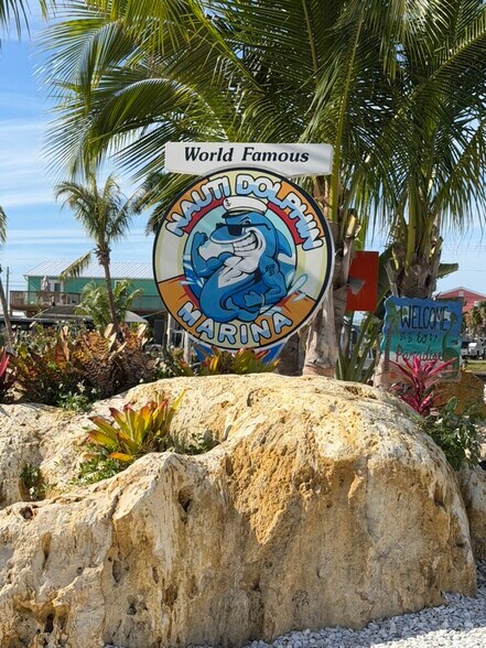 Primary Photo Of 2921 Sanibel Blvd, Saint James City Land For Sale